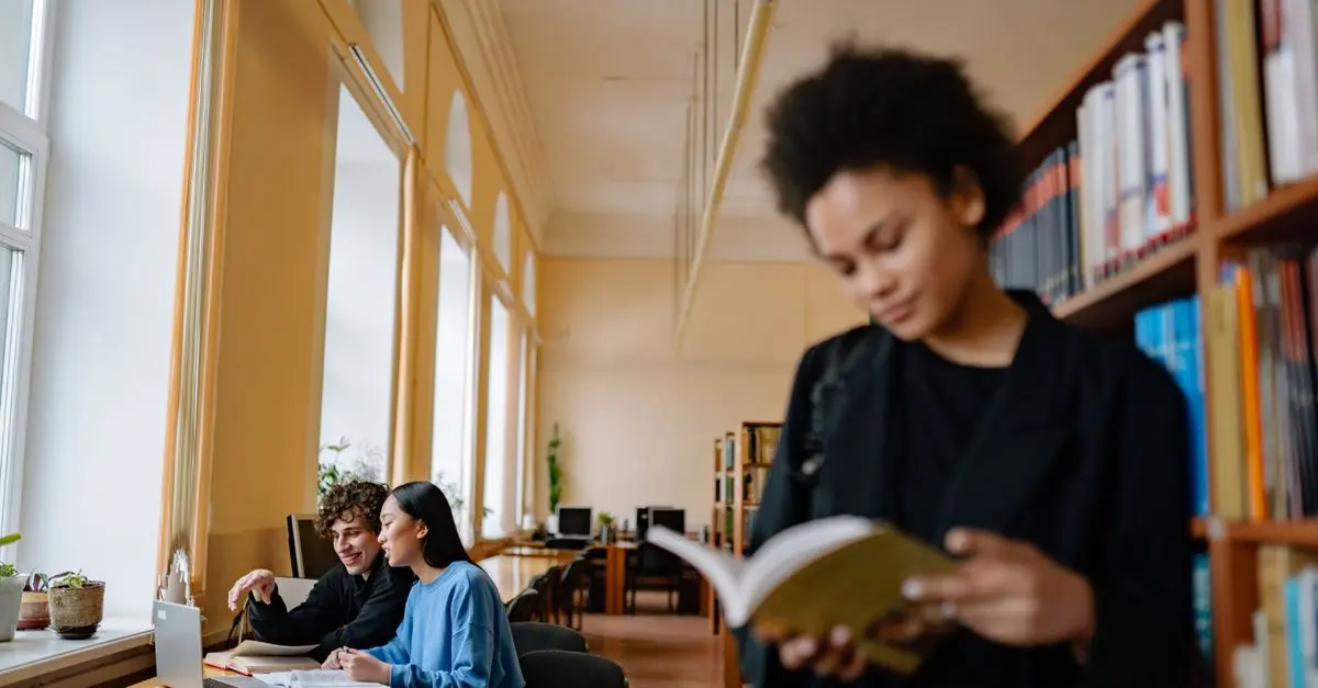 Les spécialités émergentes en grande école : opportunités et défis