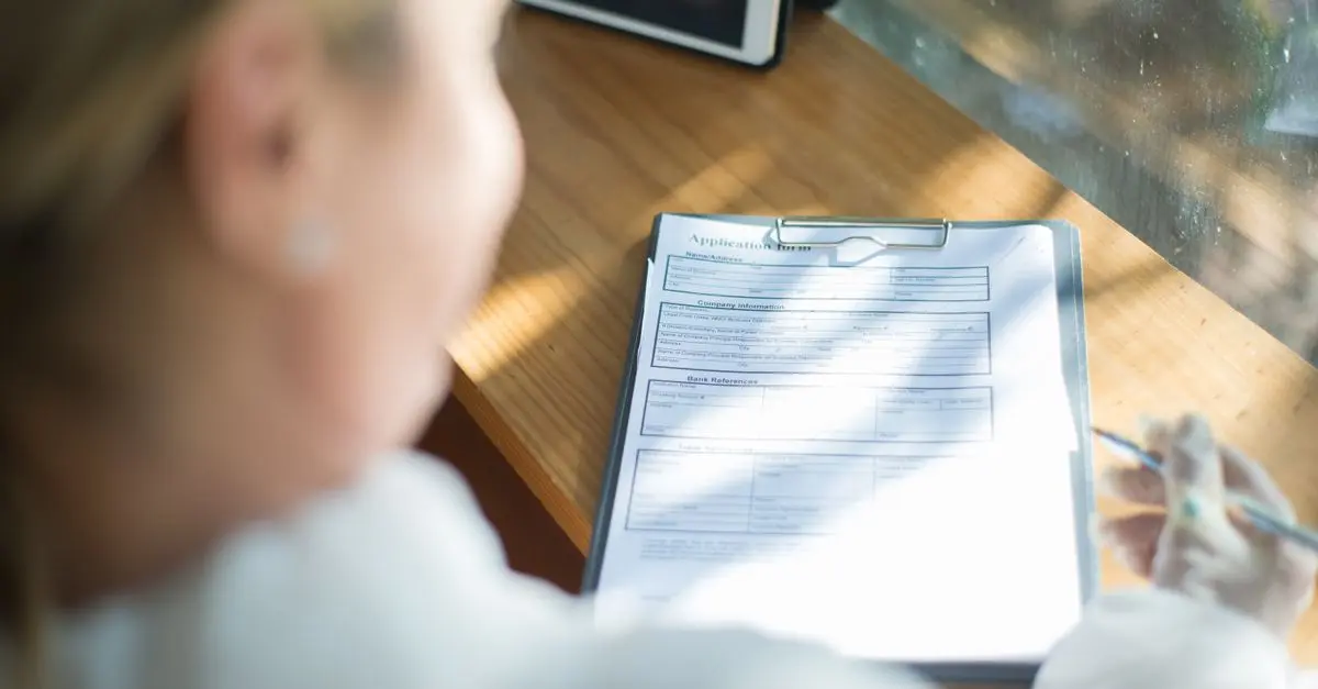 Comment préparer efficacement un dossier de candidature pour une grande école